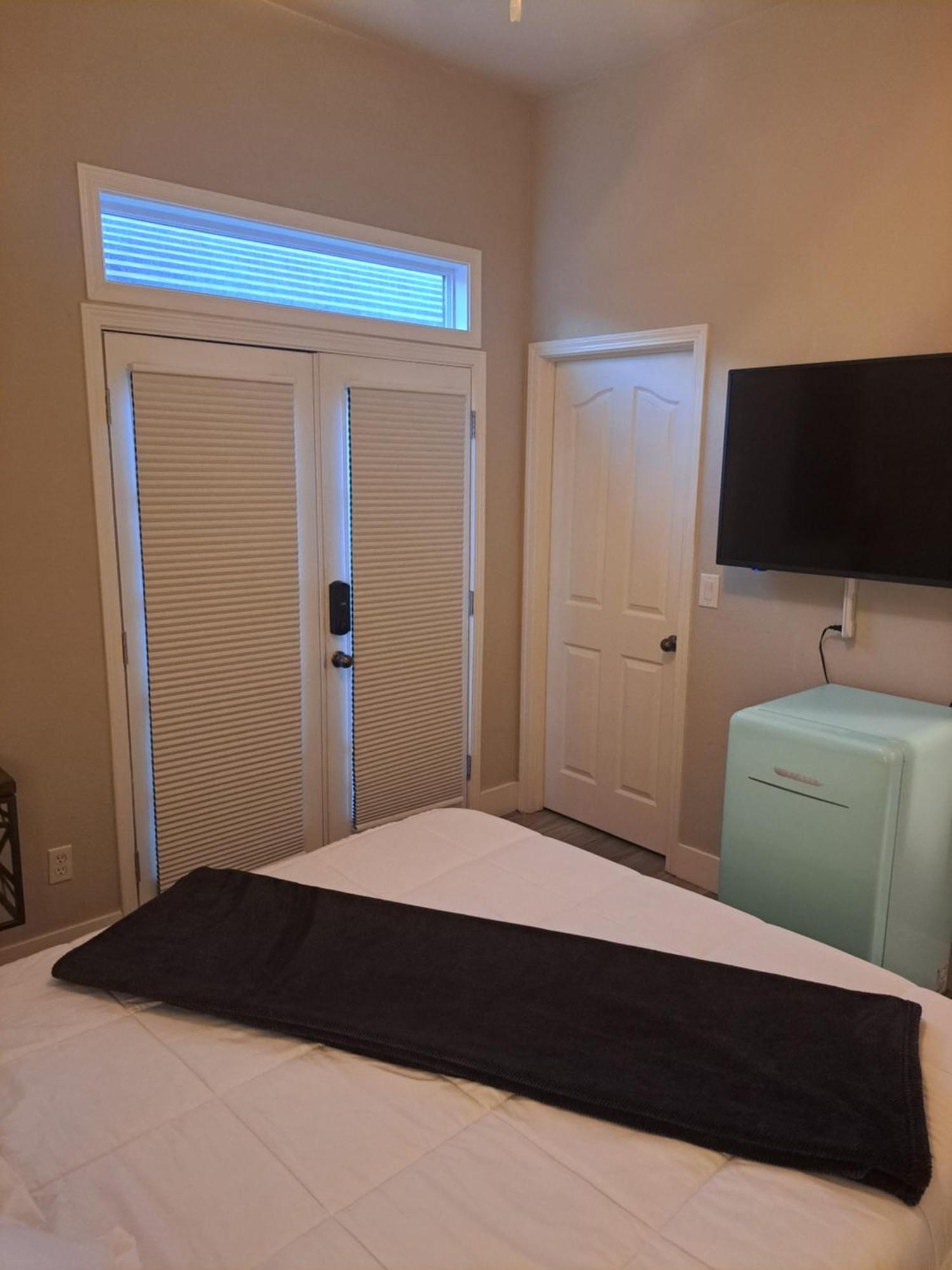 In Law Unit, 2 Bedroom Suite Roseville Bagian luar foto