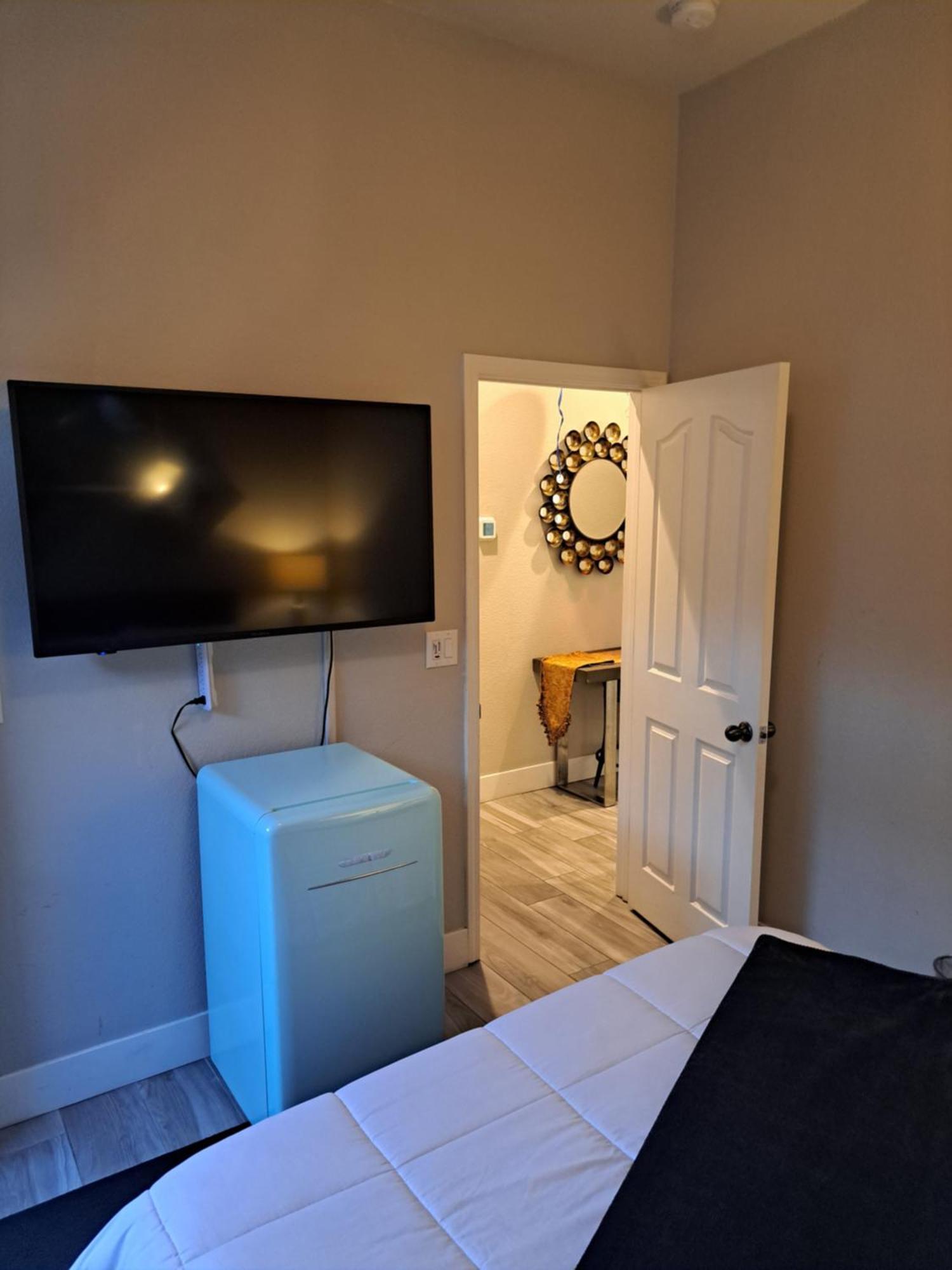 In Law Unit, 2 Bedroom Suite Roseville Bagian luar foto